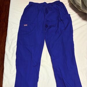 Cherokee scrubs pants and top